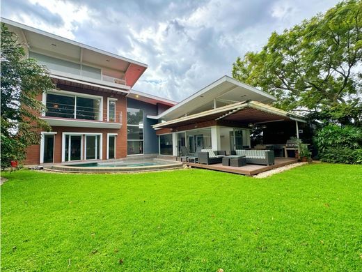 Элитный дом, Santa Ana, Provincia de San José