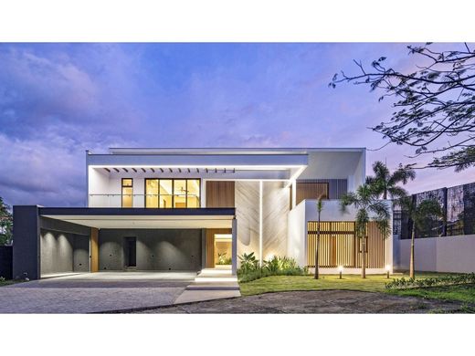 Casa di lusso a Escazú, Provincia de San José
