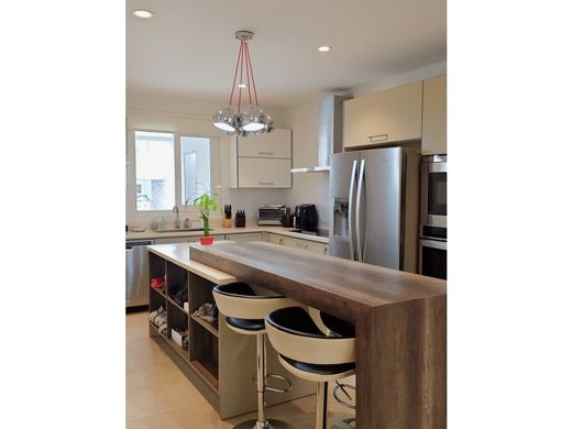 Complexos residenciais - Escazú, Provincia de San José