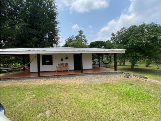 Farmhouse in Sarapiquí, Provincia de Heredia