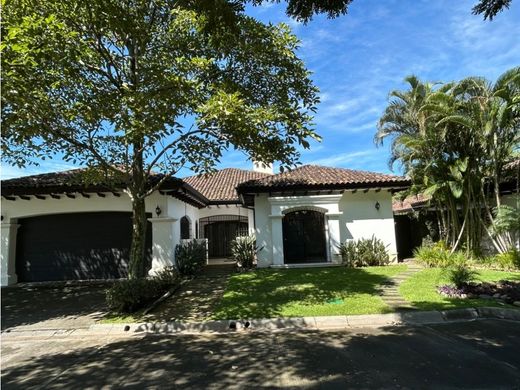 Santa Ana, Provincia de San Joséの高級住宅