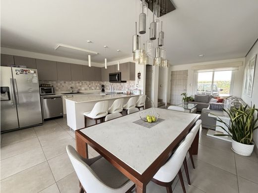 Complesso residenziale a Guachipelín, Escazú