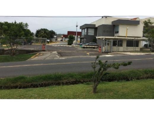 Residential complexes in Belén, Carrillo