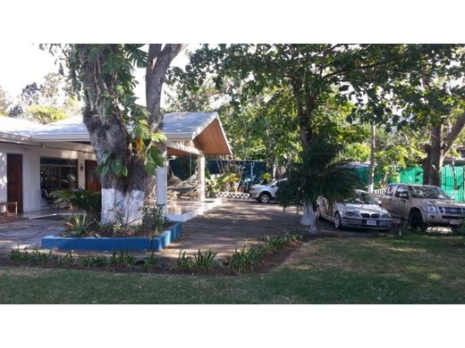 Grundstück in Escazú, Provincia de San José