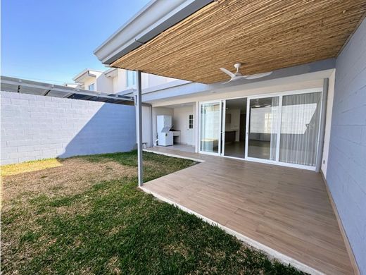Maison de luxe à Escazú, Provincia de San José
