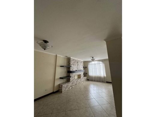 Casa de luxo - Curridabat, Provincia de San José