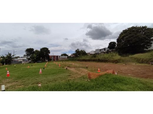 Terreno a Grecia, Provincia de Alajuela