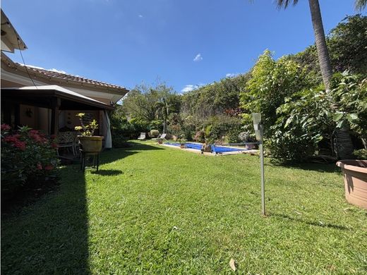 Πολυτελή κατοικία σε Santa Ana, Provincia de San José