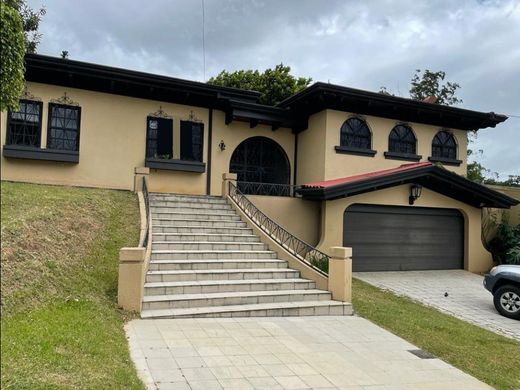 Luxury home in Curridabat, Provincia de San José