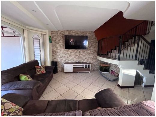 Casa di lusso a Santo Domingo, Provincia de Heredia