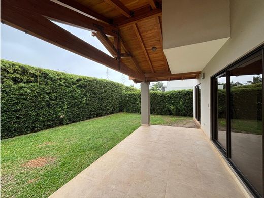 Luksusowy dom w Santa Ana, Provincia de San José