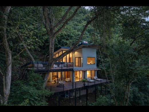 Casa di lusso a Paquera, Cantón de Puntarenas