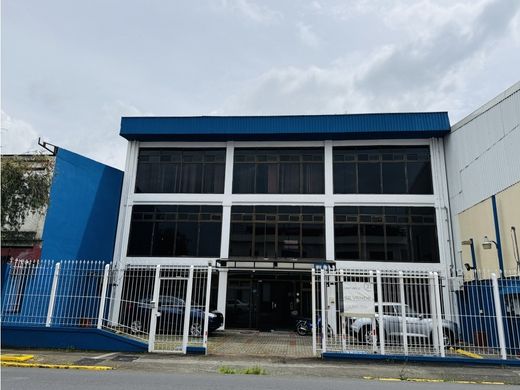 Edificio en San José, Cantón de San José