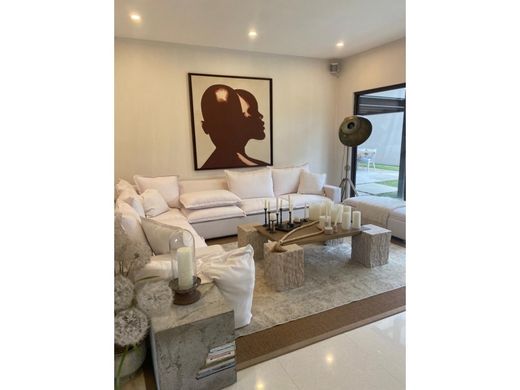 豪宅  Santa Ana, Provincia de San José