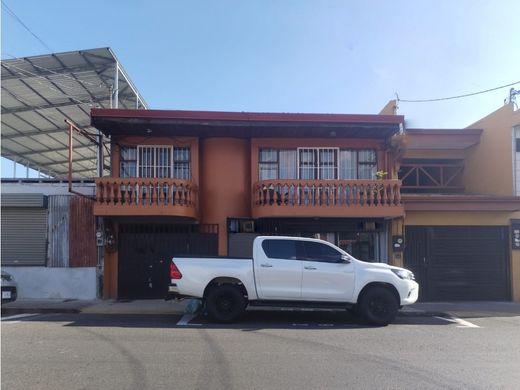 Edificio en Grecia, Provincia de Alajuela