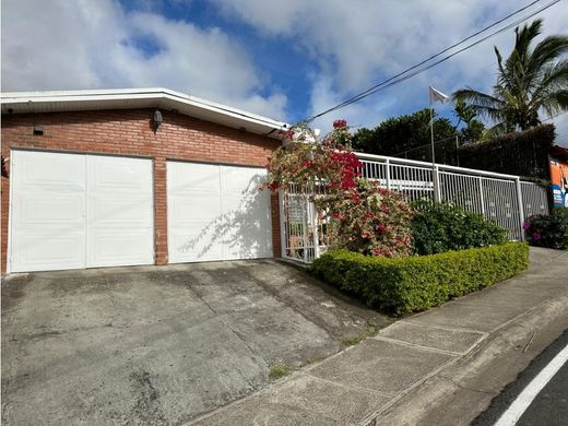 Luxus-Haus in Escazú, Provincia de San José