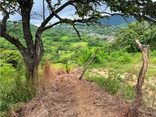 Terreno a Pozos, Santa Ana