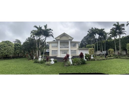 Landhaus / Bauernhof in San Rafael, Carrillo