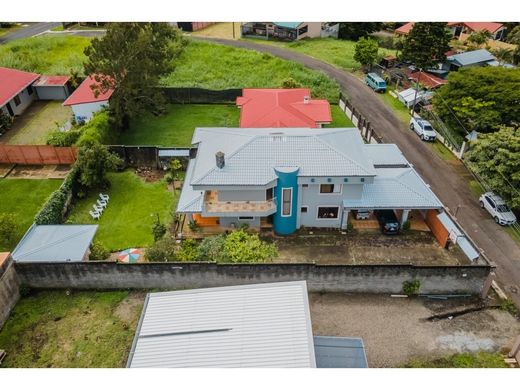 Luxus-Haus in San Josecito, San Isidro