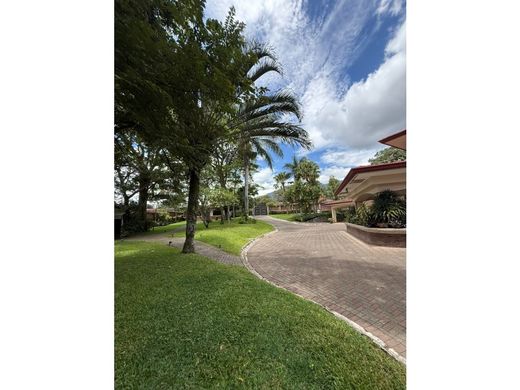 Casa di lusso a Escazú, Provincia de San José