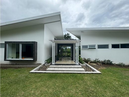 Casa di lusso a Santa Bárbaraa, Provincia de Heredia