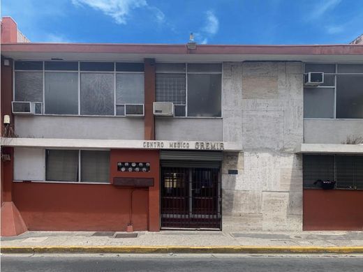 Edificio en San José, Cantón de San José