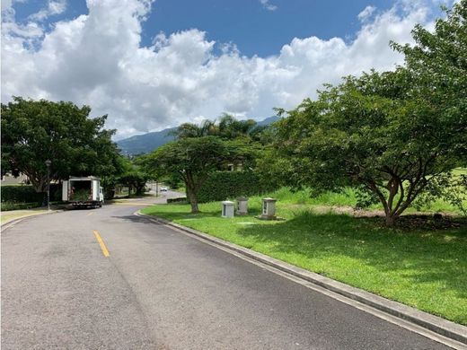 토지 / Escazú, Provincia de San José