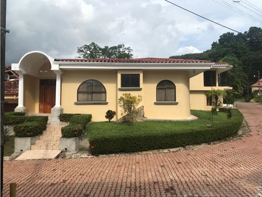 Casa de lujo en Garabito, Río Cuarto