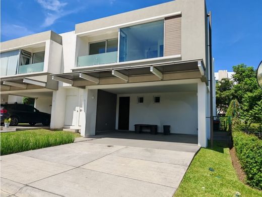 Casa di lusso a Escazú, Provincia de San José