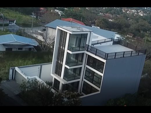 Appartamento a Santa Ana, Provincia de San José