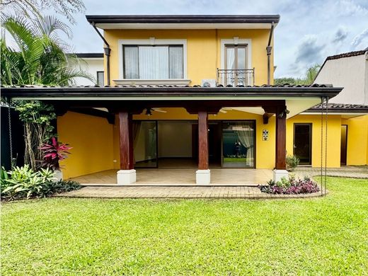 Πολυτελή κατοικία σε Santa Ana, Provincia de San José