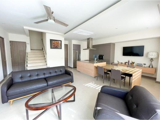 Luxury home in Santa Ana, Provincia de San José