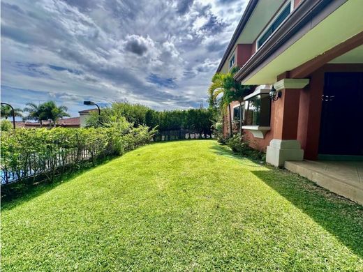 Casa di lusso a Escazú, Provincia de San José