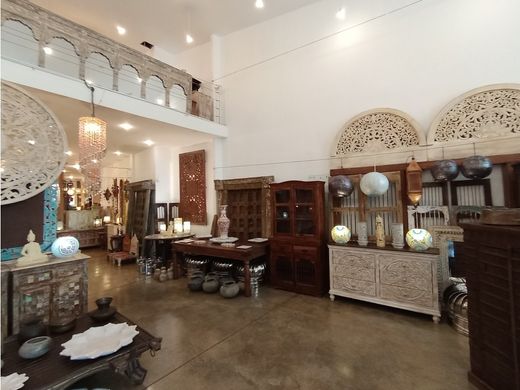 Complexes résidentiels à Santa Ana, Provincia de San José