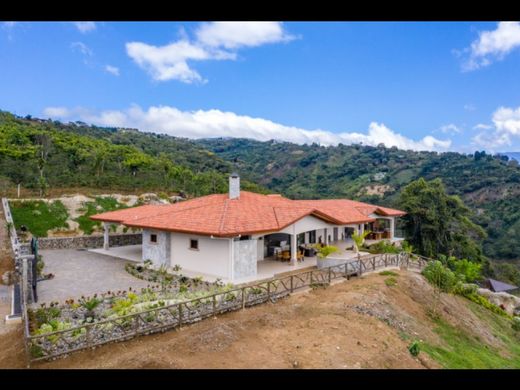 Luxe woning in Naranjo, Provincia de Alajuela