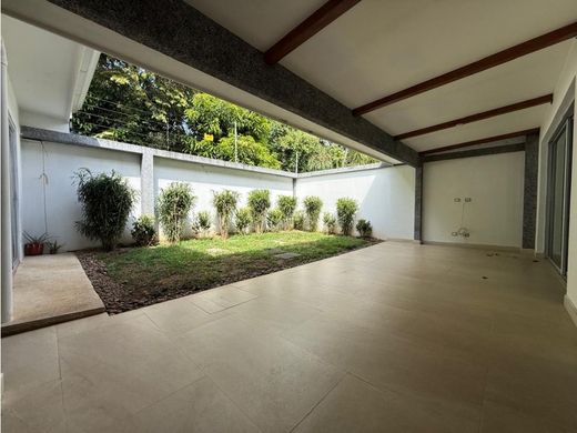 豪宅  Santa Ana, Provincia de San José