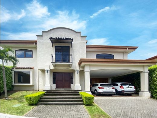 Luxe woning in Santa Ana, Provincia de San José