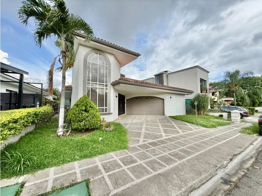 Casa de lujo en Santa Ana, Provincia de San José