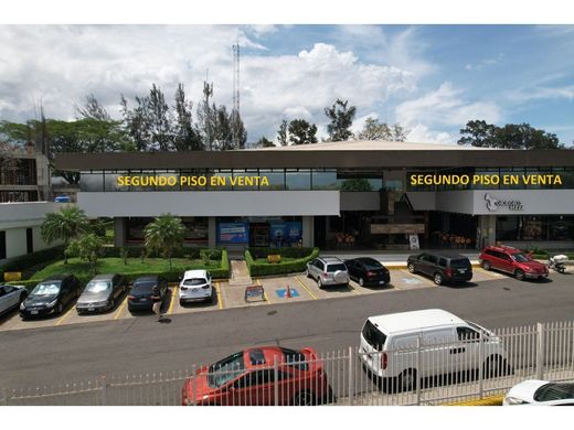 Complexes résidentiels à Belén, Carrillo