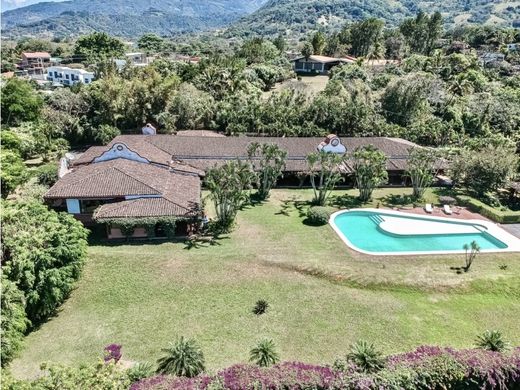 Luxury home in Santa Ana, Provincia de San José