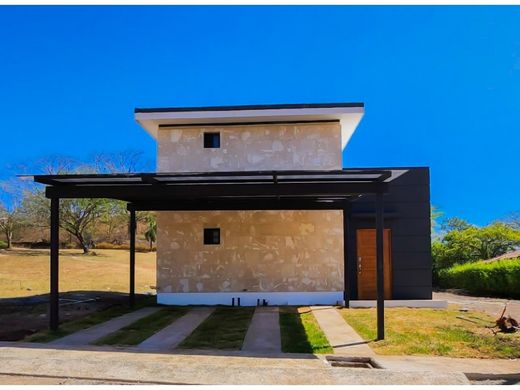 منزل ﻓﻲ Tamarindo, Santa Cruz