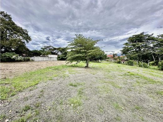 Участок, Santa Ana, Provincia de San José