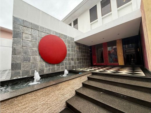 Luxury home in San José, Cantón de San José