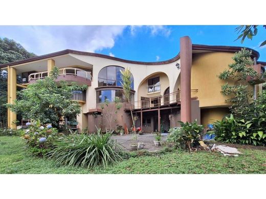 Luxury home in San José, Cantón de San José