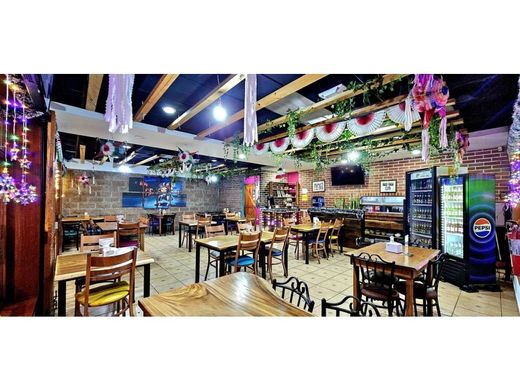 公寓楼  San Vicente de Moravia, Moravia