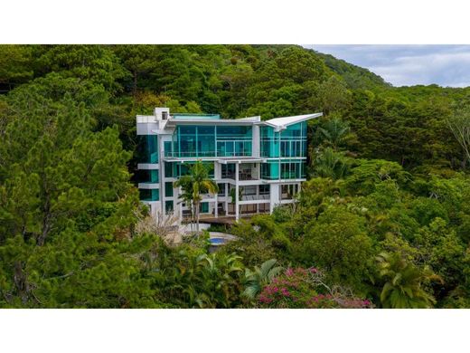 Luxury home in Santa Ana, Provincia de San José