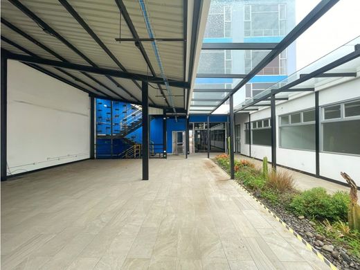 Edificio en San José, Cantón de San José