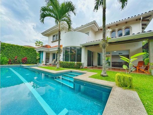 Maison de luxe à Santa Ana, Provincia de San José