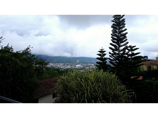 Casa di lusso a Escazú, Provincia de San José