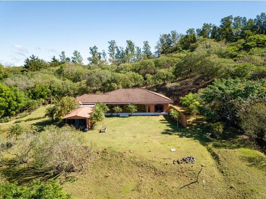 Luxe woning in Dos de Abangares, Abangares